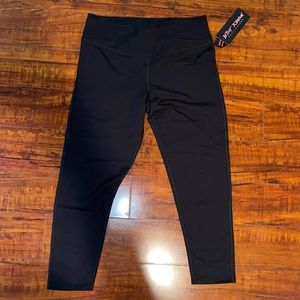 Betsey Johnson performance XL high rise leggings 7/8 length. Brand New with tags
